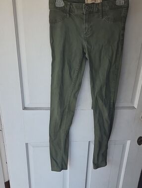 Hollister Olive Super Skinny Jeans 1r